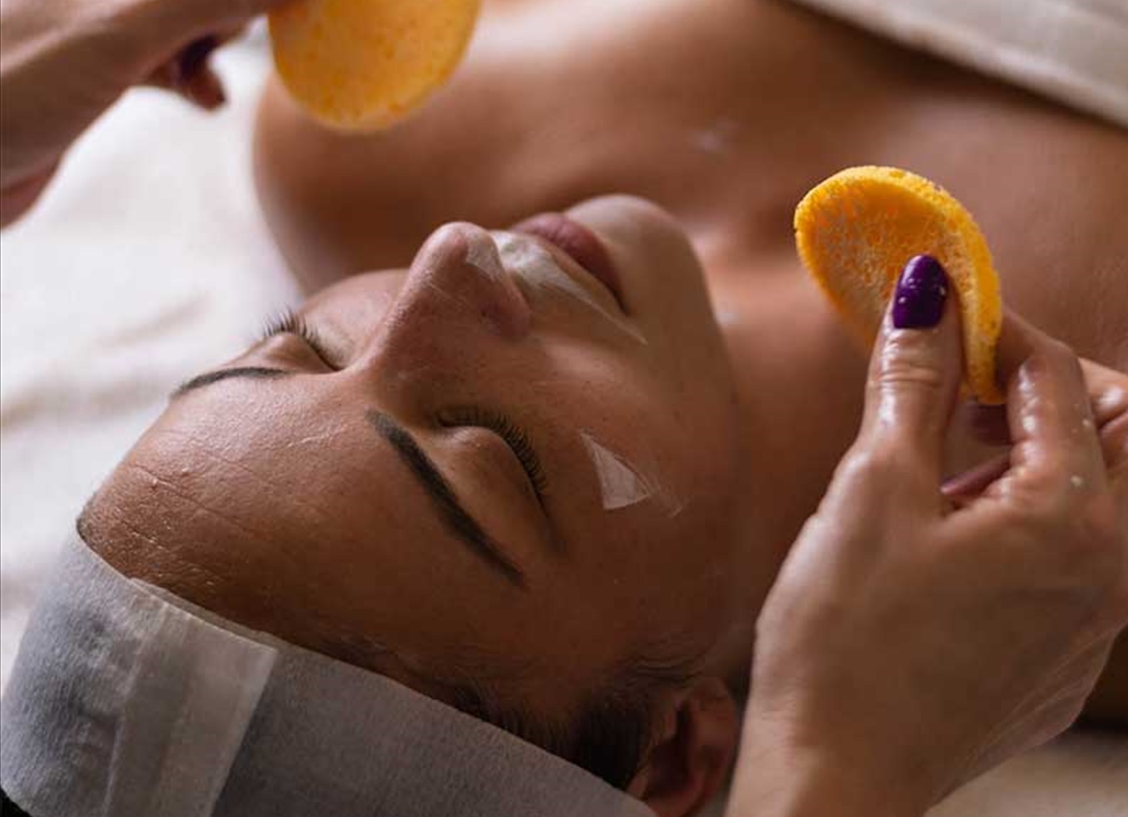 LET US HELP YOU MAKE YOUR DREAM LOOKS & HEALTH A REALITY